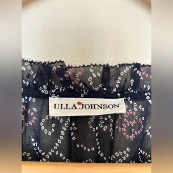 ULLA JOHNSON 100% Silk Long keyhole Sleeve V-Neck Top Blouse lightweight Size 4 - Picture 9 of 10